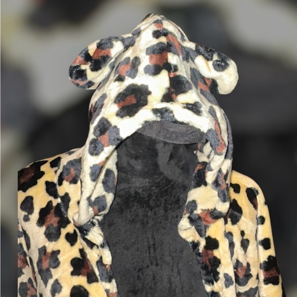 Wearable Leopard Hooded Wrap Blanket Open Shawl w/ Pockets Soft & Cozy OS New - Picture 7 of 14